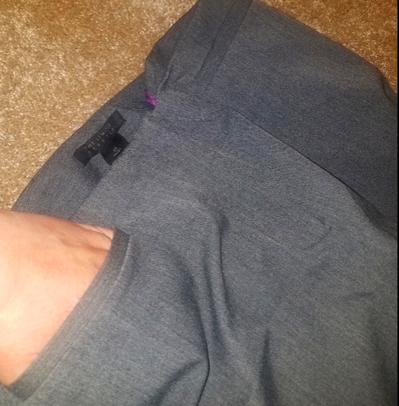 $⬇LIMITED DRESS PANTS. MEDIUM GRAY. SIZE 12 SHORT. - Picture 3 of 4